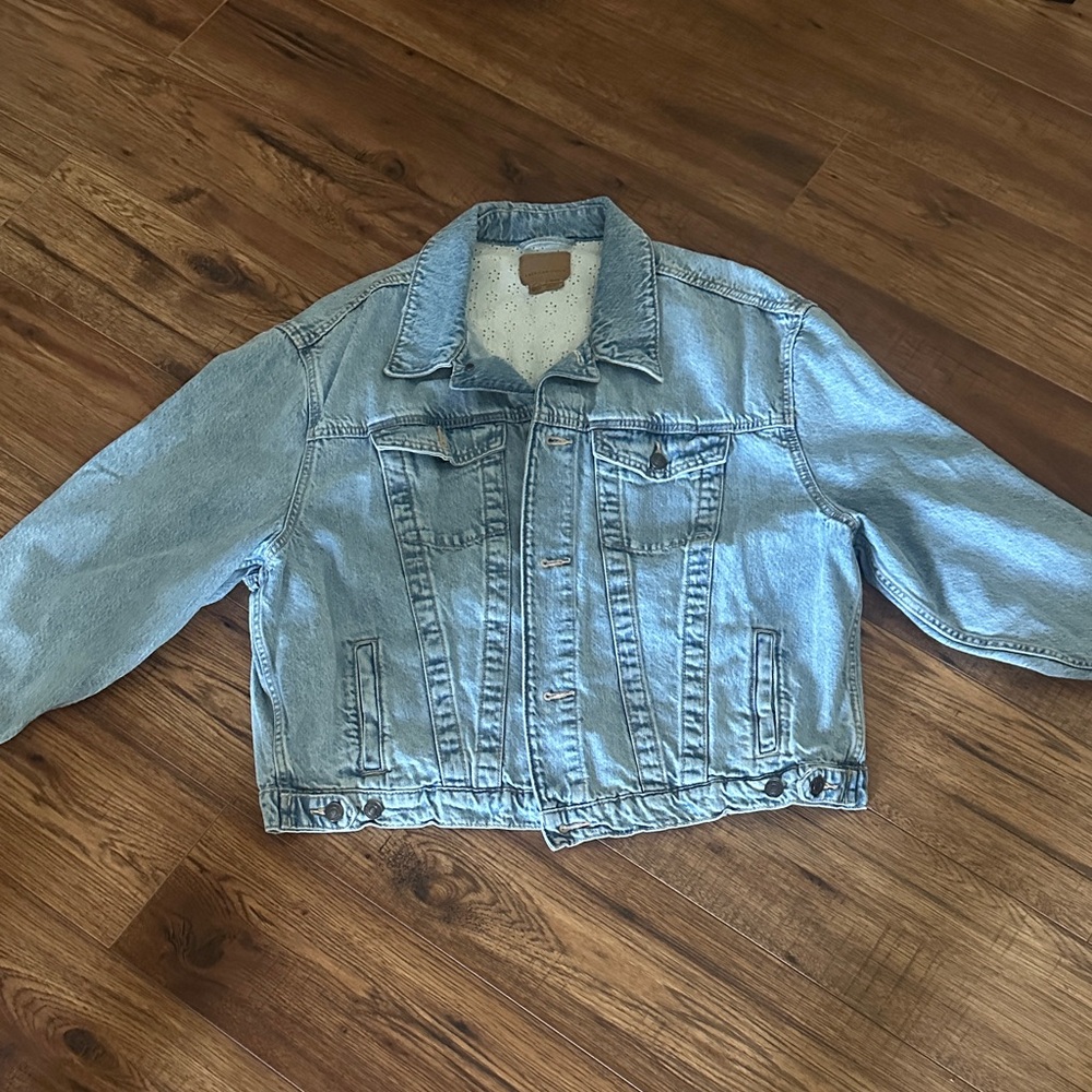 American Eagle Outfitters Light Blue Denim Jacket